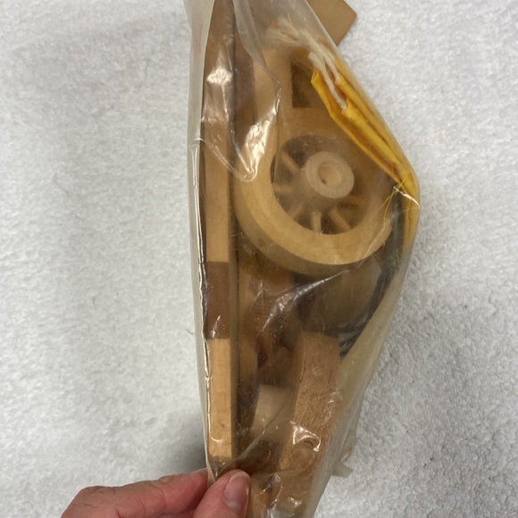 RARE SEALED Vintage Ralston Purina Co Covered Wagon Kit No 200 Unassembled Model - Picture 4 of 6